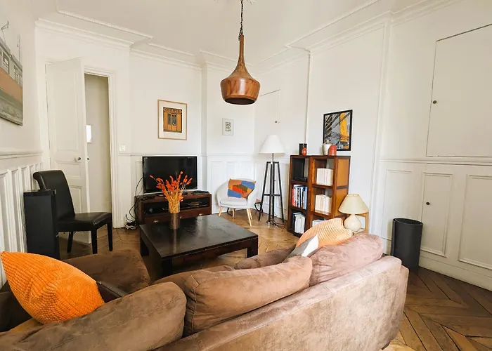 Typique Et Confortable - Voltaire Daire