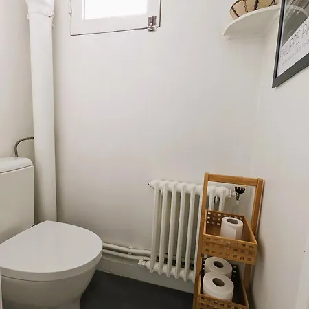 Apartment Typique Et Confortable - Voltaire Paris