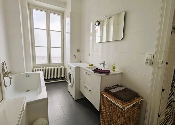 Apartamento Typique Et Confortable - Voltaire París